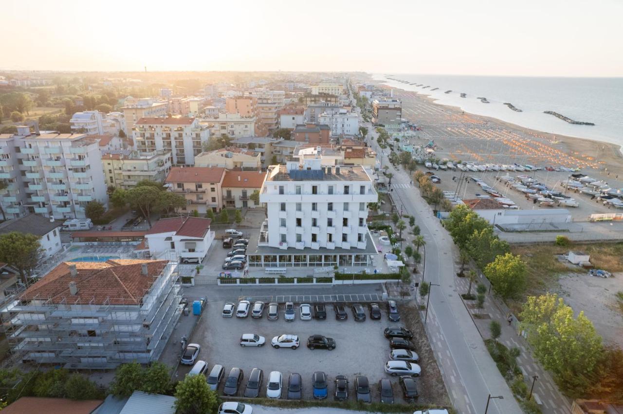 Hotel Albatros Rímini Exterior foto